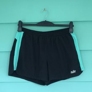 Nike Loose Running Shorts Black & Teal